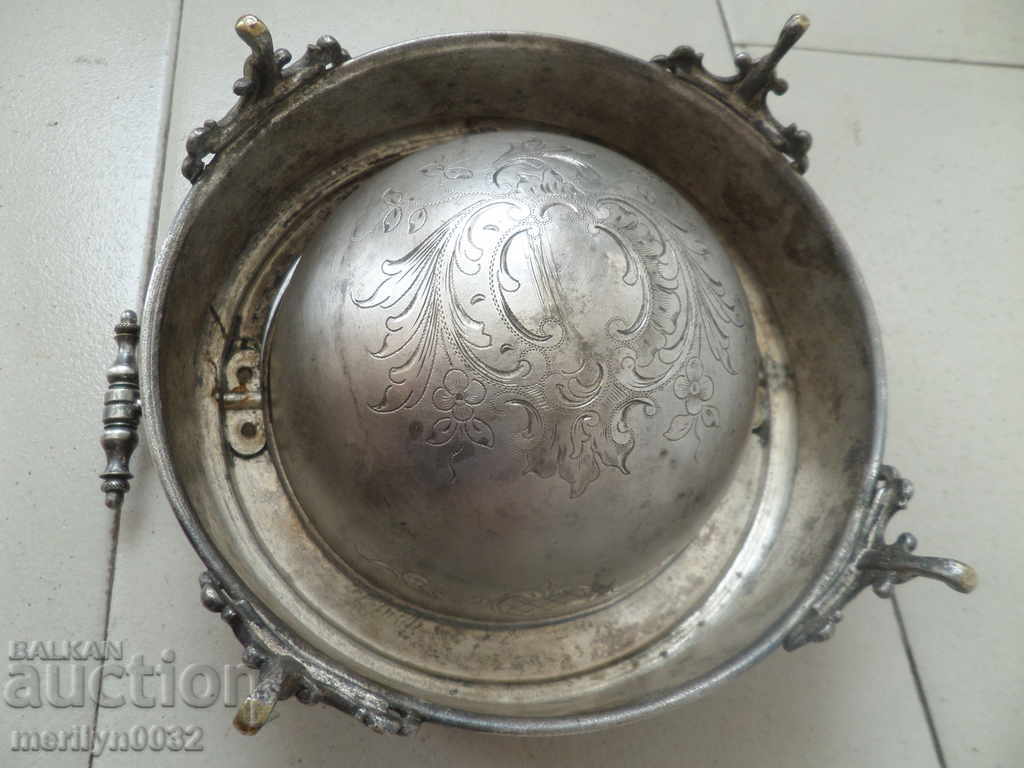 Auction Old Oil Casserole White Sweet Roaster 19th Century Auction Old Oil Casserole White Sweet Roaster 19th Century