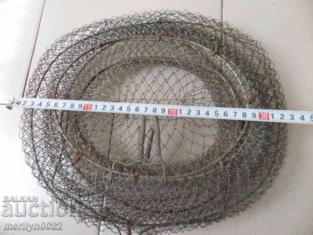 Delivery of An old net fishnet for fish fishing bag fishing net Delivery of An old net fishnet for fish fishing bag fishing net