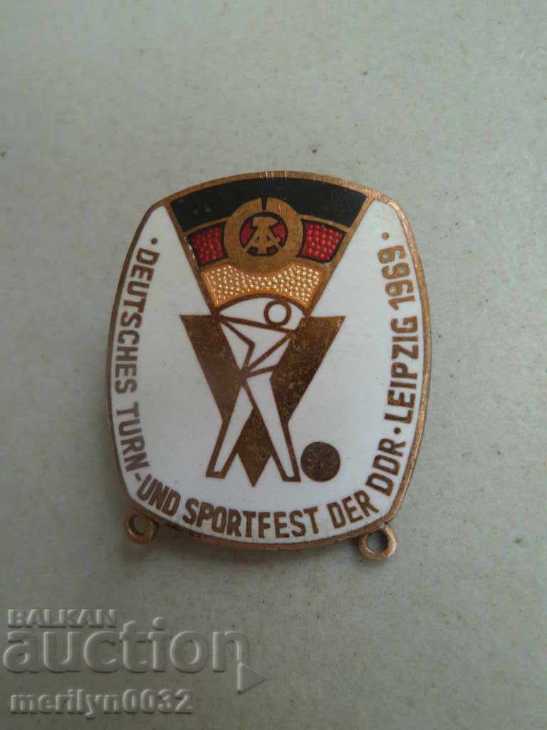 GDR embroidery sign early social badge enamel medal 1969 with price 39.00 BGN | € 19.94 GDR embroidery sign early social badge enamel medal 1969 with price 39.00 BGN | € 19.94