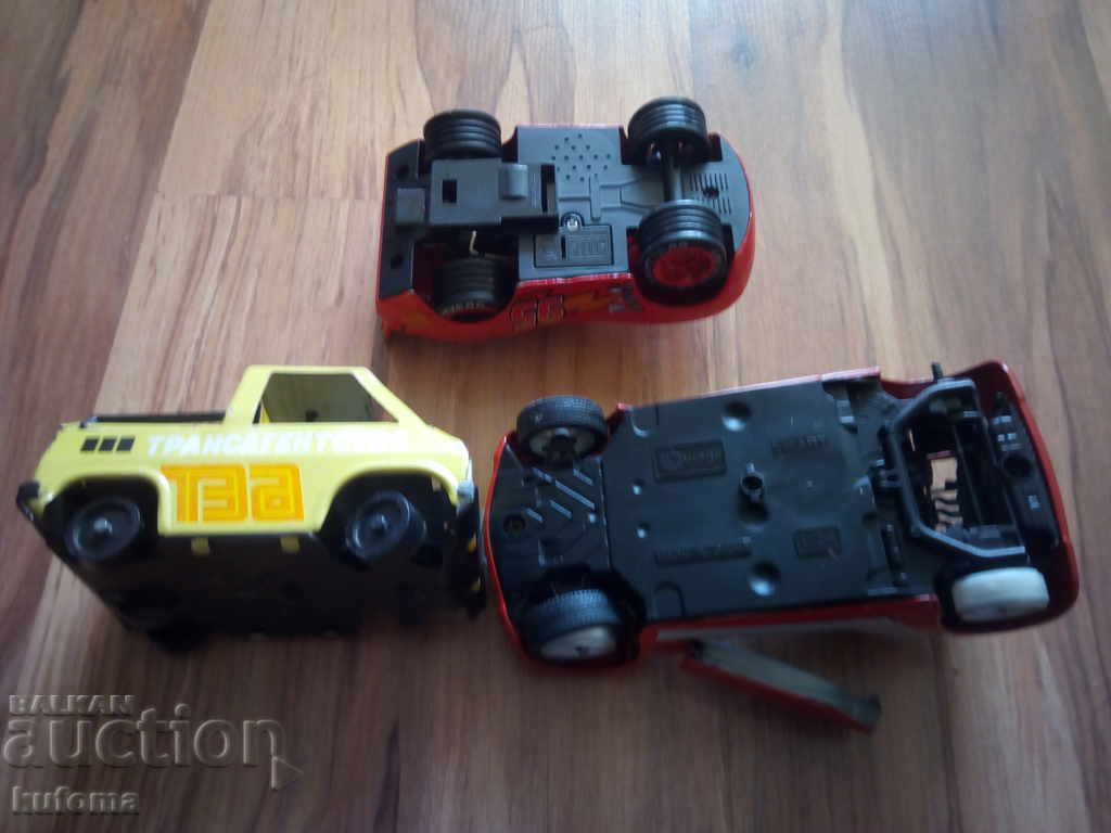 Auction  Metallic trolleys, parts or restoration