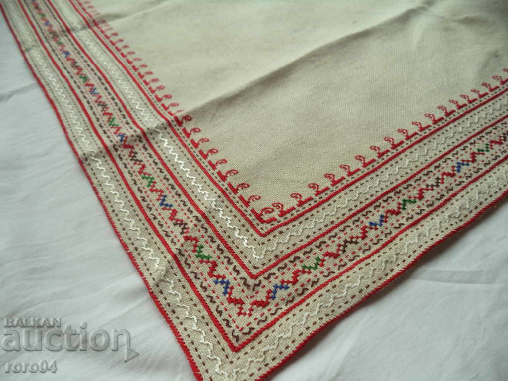 Auction ROOF - WITH BULGARIAN NATIONAL SEQUINS Auction ROOF - WITH BULGARIAN NATIONAL SEQUINS