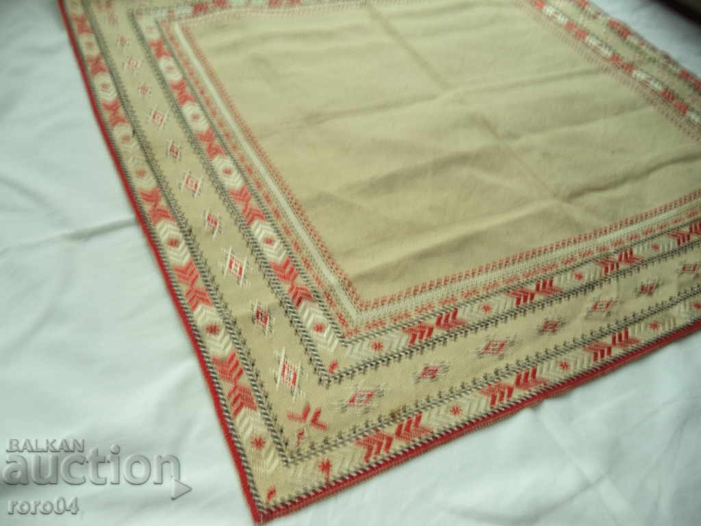 ROOF - WITH BULGARIAN NATIONAL SEQUINS with price 67.50 BGN | € 34.51 ROOF - WITH BULGARIAN NATIONAL SEQUINS with price 67.50 BGN | € 34.51