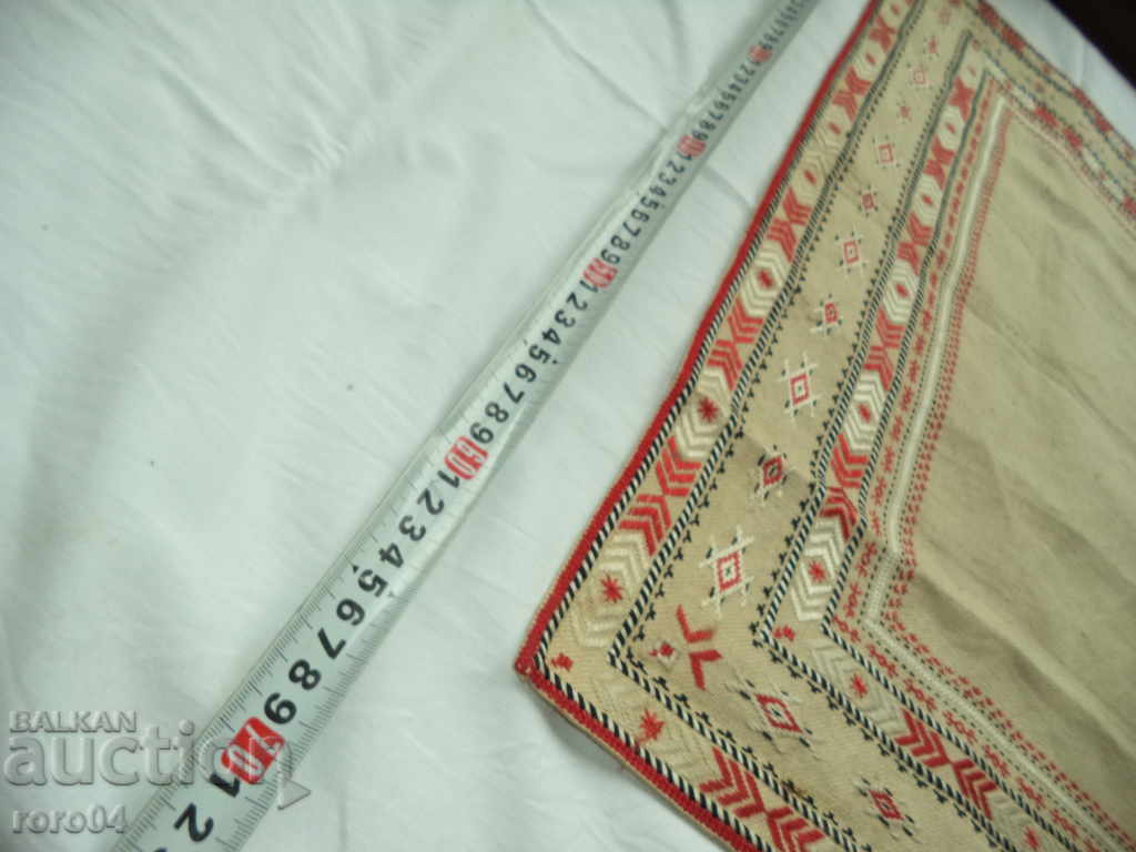 ROOF - WITH BULGARIAN NATIONAL SEQUINS - 7 ROOF - WITH BULGARIAN NATIONAL SEQUINS - 7