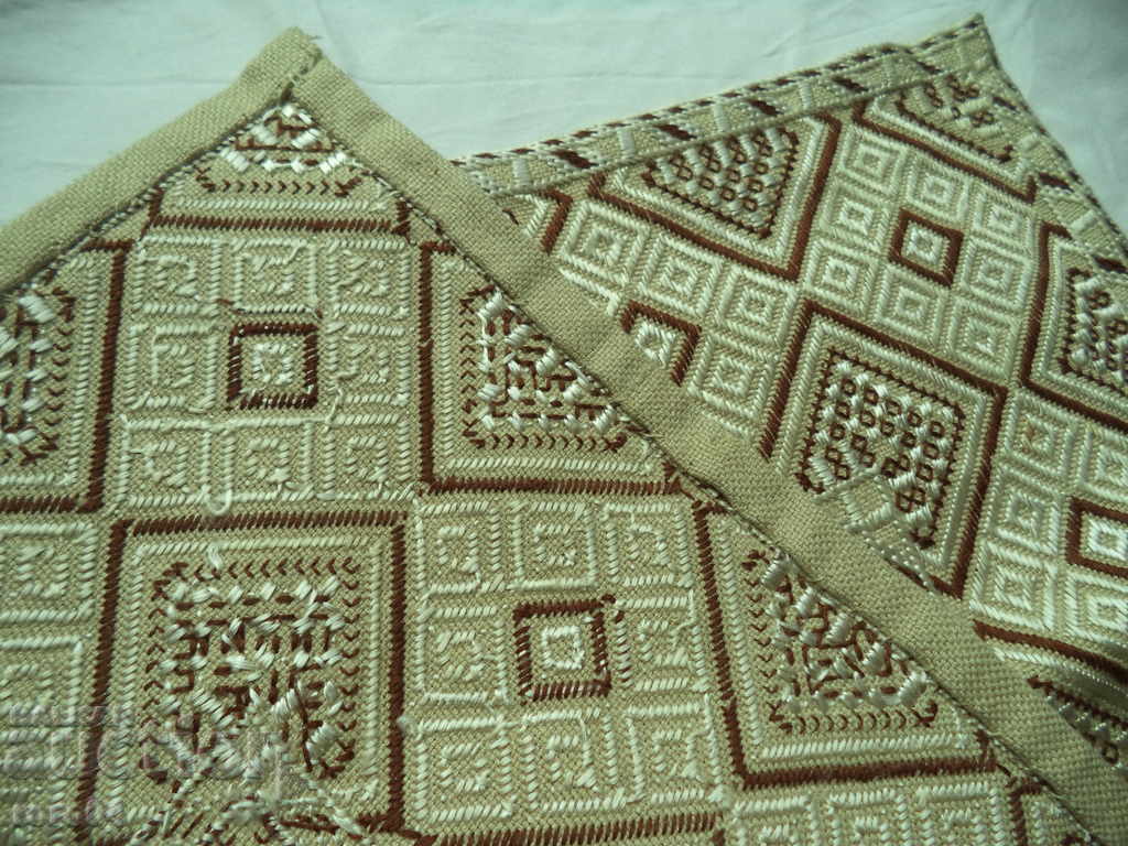 Delivery of ROOF - WITH BULGARIAN NATIONAL SEQUINS Delivery of ROOF - WITH BULGARIAN NATIONAL SEQUINS