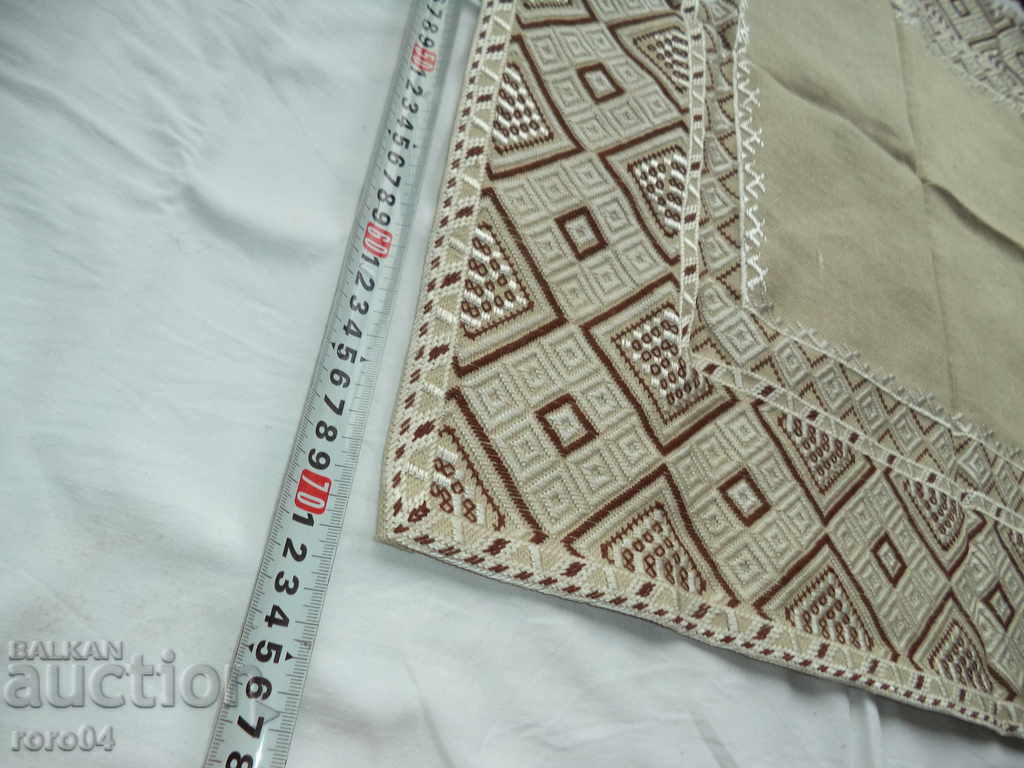 ROOF - WITH BULGARIAN NATIONAL SEQUINS - 7 ROOF - WITH BULGARIAN NATIONAL SEQUINS - 7