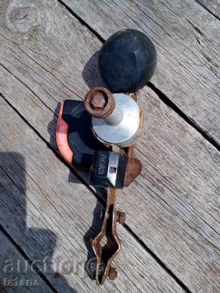 Delivery of Dynamo and Bicycle Light Delivery of Dynamo and Bicycle Light