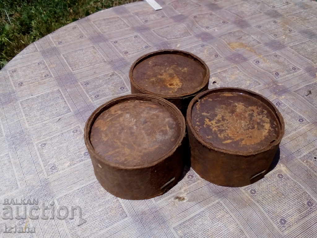 Δημοπρασία Κουτί αγκύρωσης, κιβώτια