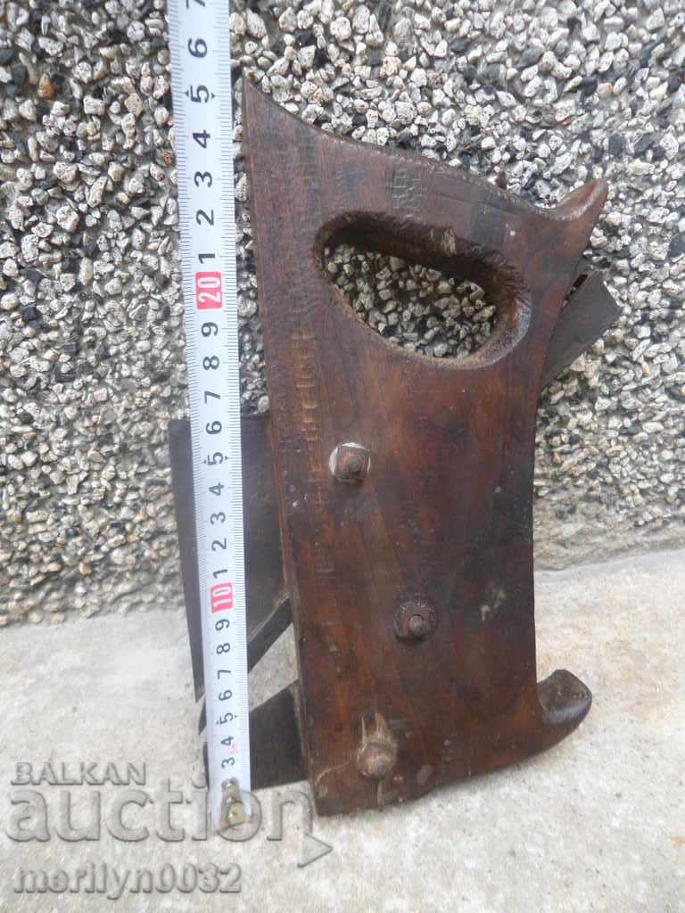 Auction An old woodworking planer with a knife Auction An old woodworking planer with a knife