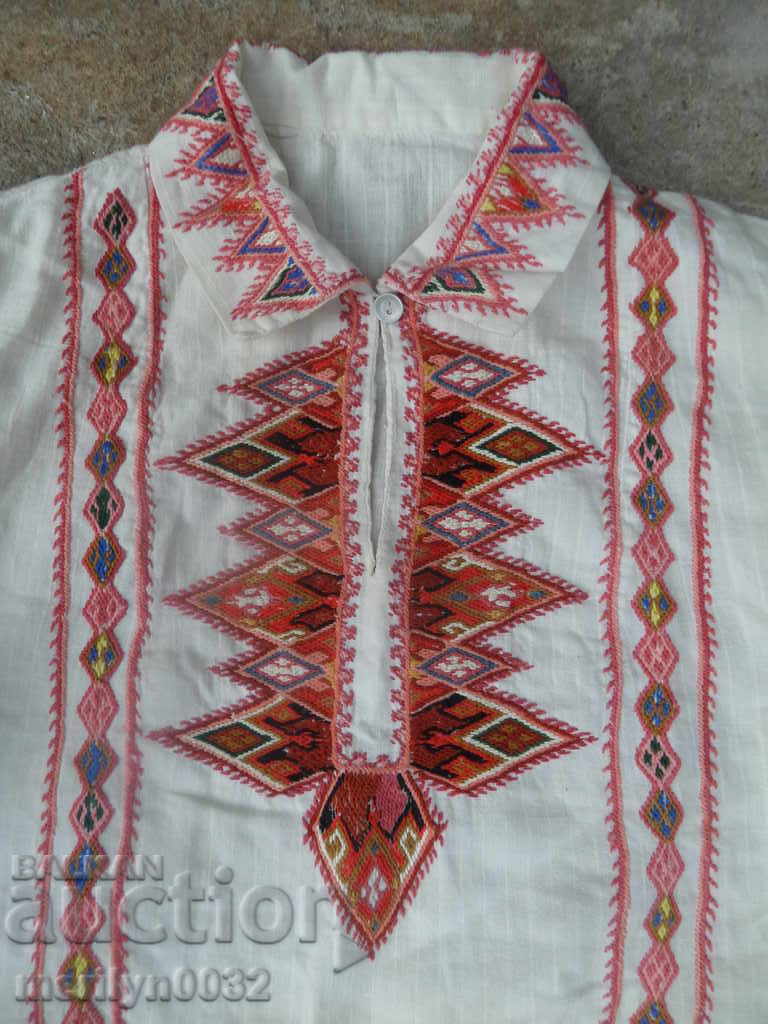 Old authentic embroidered shawl costume costume embroidery with price 129.00 BGN | € 65.96 Old authentic embroidered shawl costume costume embroidery with price 129.00 BGN | € 65.96