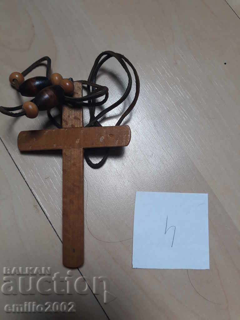 Vechiul cruci de lemn biblic cu preț 9.00 BGN | € 4.60 Vechiul cruci de lemn biblic cu preț 9.00 BGN | € 4.60