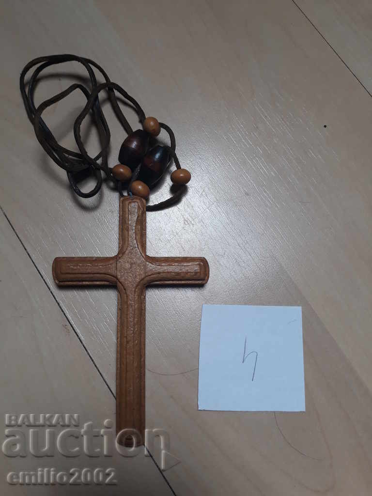 Παλιός βιβλικός ξύλινος σταυρός