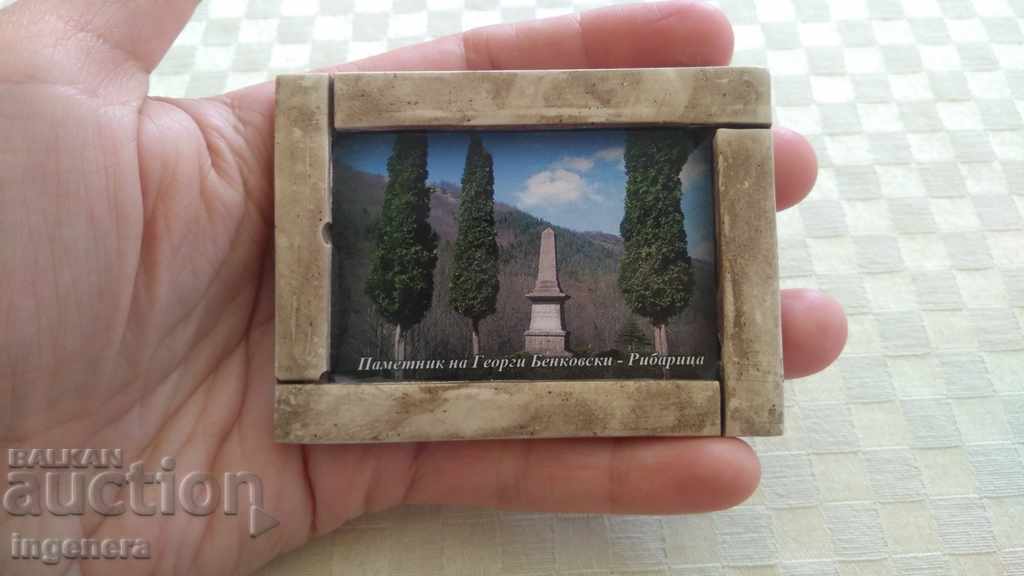 Magnet de frigider cu preț € 2.05 | 4.01 BGN Magnet de frigider cu preț € 2.05 | 4.01 BGN