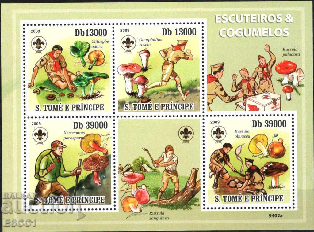 Чисти марки малък лист Скаути Гъби 2009 Сао Томе и  Принсипи