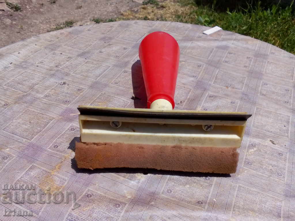 An old wiper - 7 An old wiper - 7