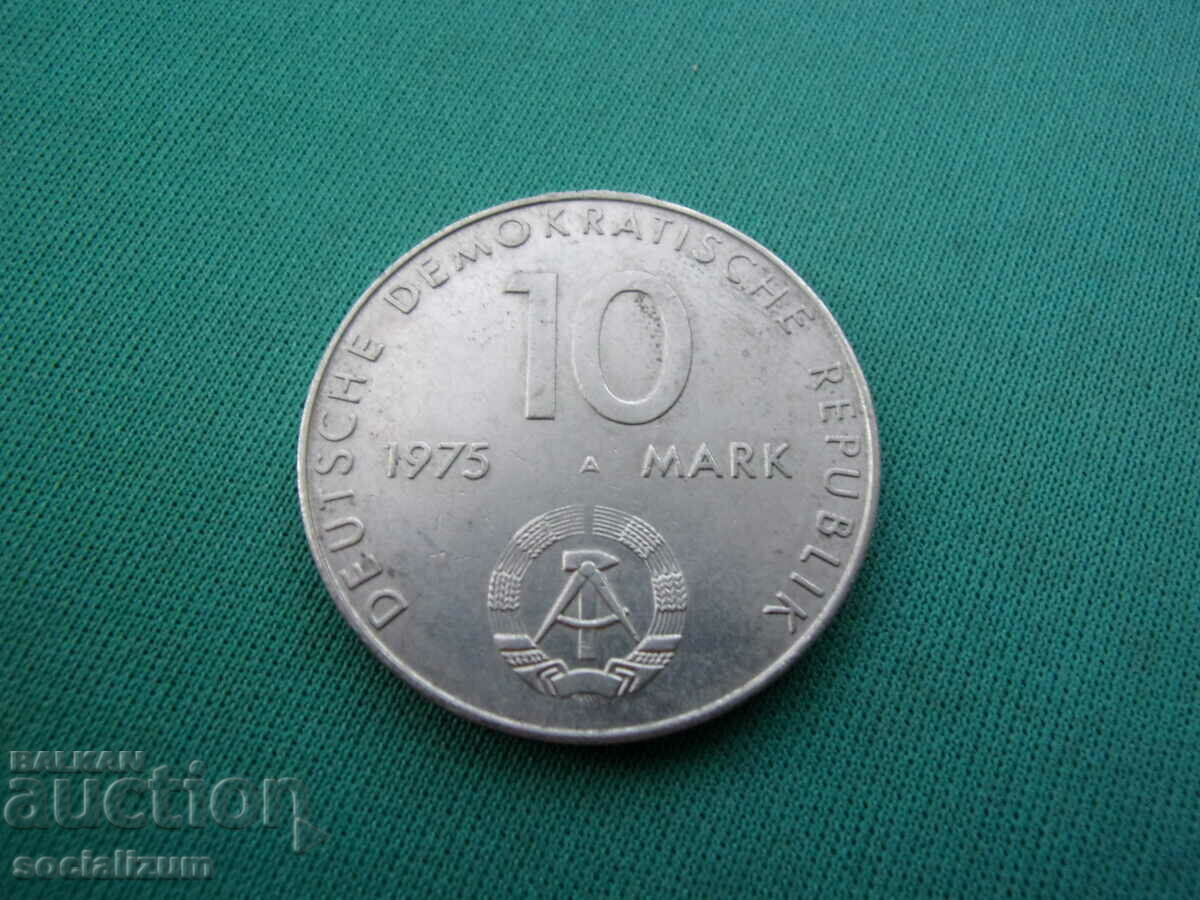 GDR 10 Timbre 1975 UNC cu preț € 5.11 | 9.99 BGN