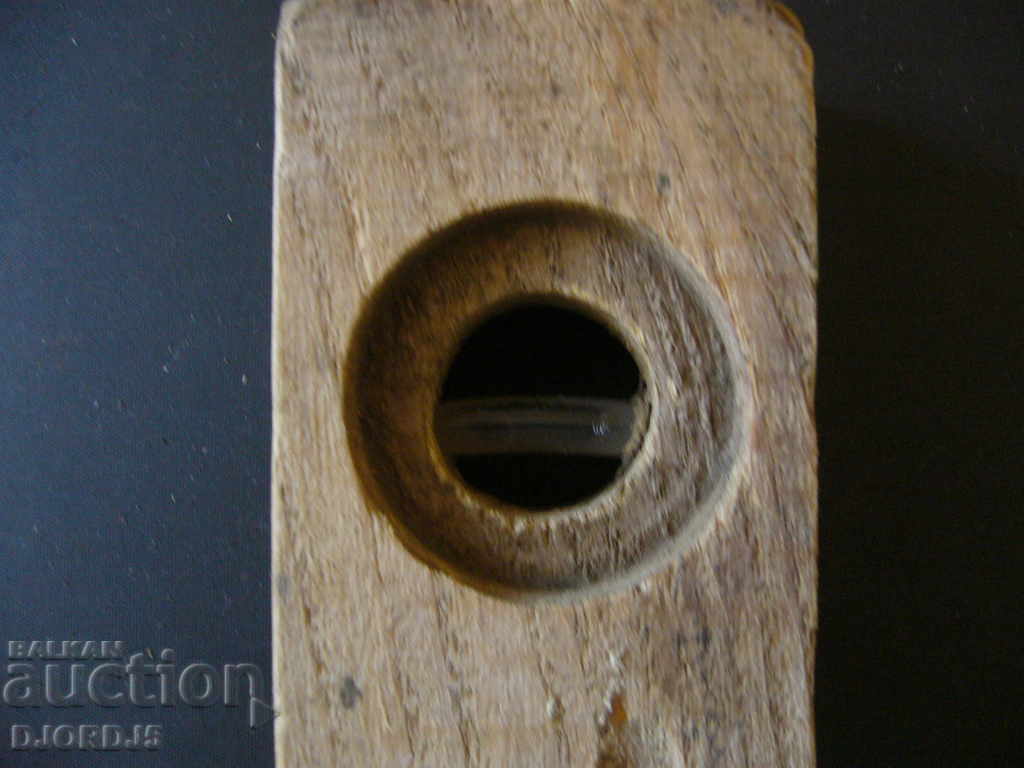 Δημοπρασία Παλιά ξύλινη αλφάδι Δημοπρασία Παλιά ξύλινη αλφάδι