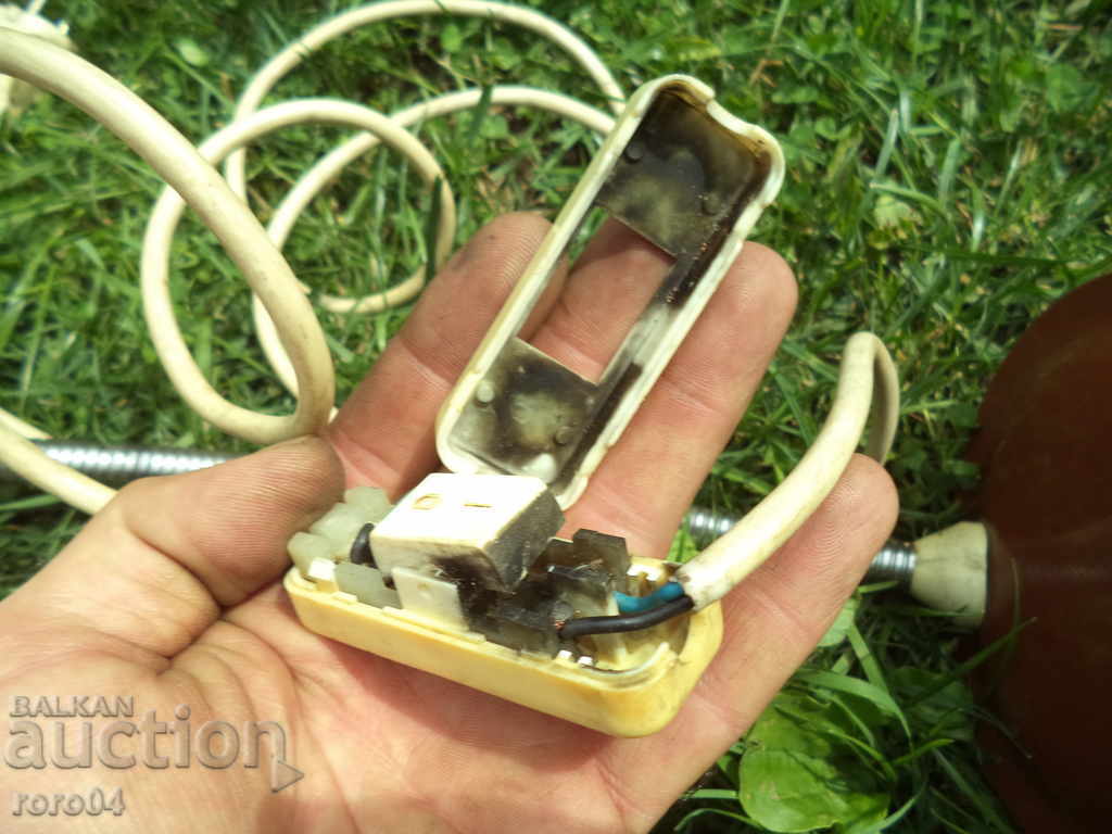 Auction OLD CROWN LAMP Auction OLD CROWN LAMP