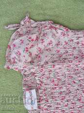 Доставка на Блузка за момиче с буфан ръкав, размер 110 Доставка на Блузка за момиче с буфан ръкав, размер 110