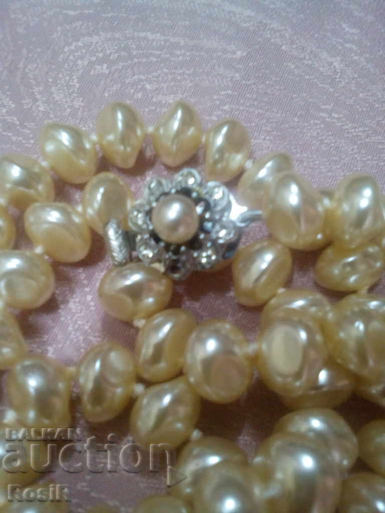 OLD CAROL OF PEARLS with price 28.00 BGN | € 14.32 OLD CAROL OF PEARLS with price 28.00 BGN | € 14.32