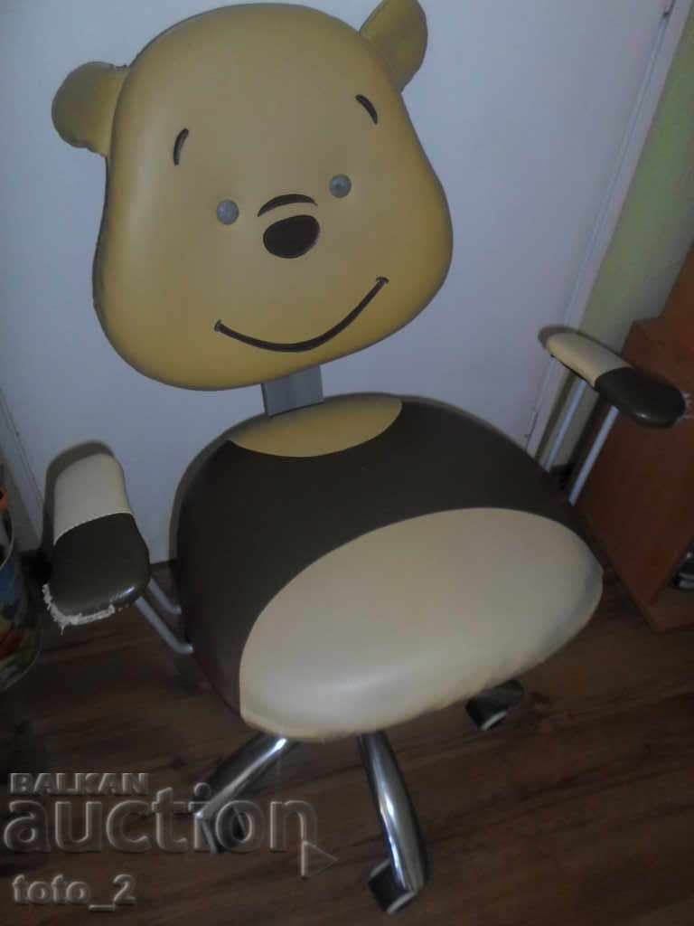 Παιδιά / φοιτητής / καρέκλα "Winnie the Pooh" σε τροχούς