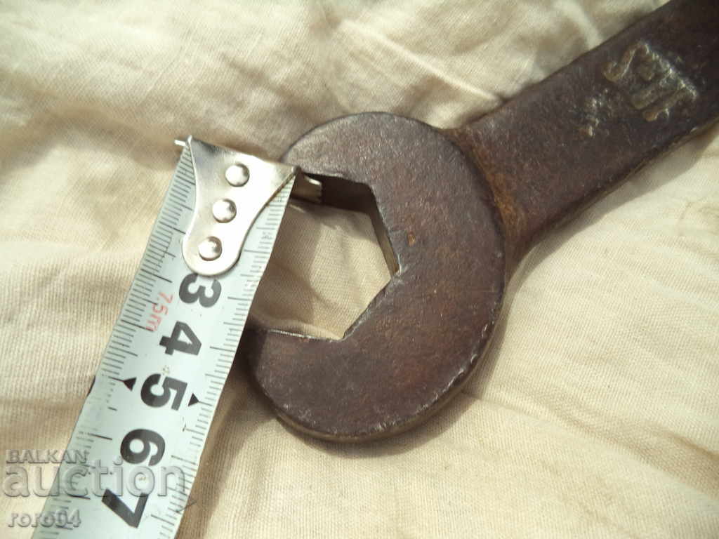 Auction AMERICAN BOMBANDHIRE BUTTERFLY B-17 Flying Fortres Auction AMERICAN BOMBANDHIRE BUTTERFLY B-17 Flying Fortres