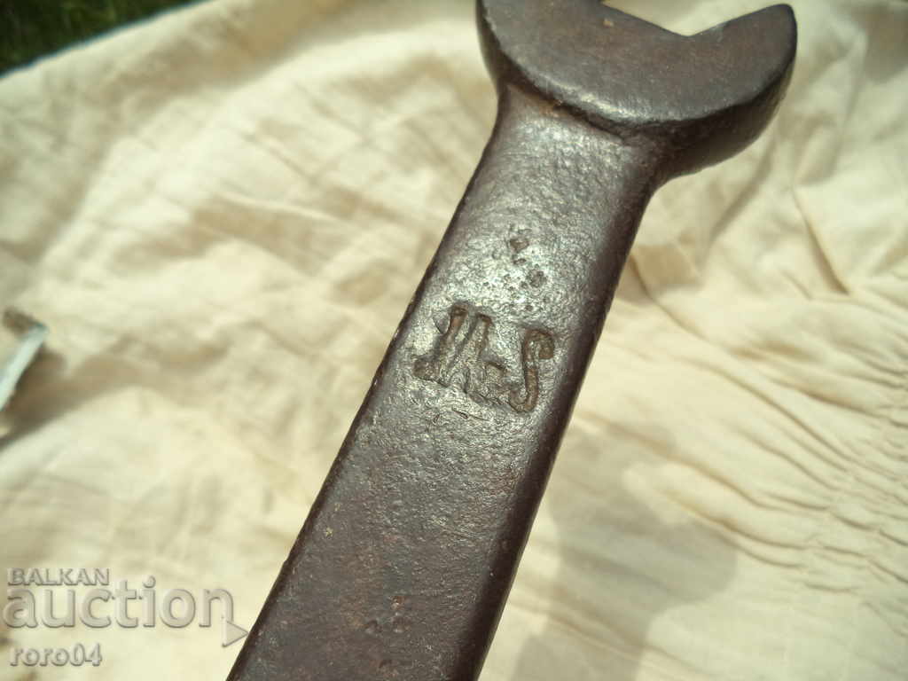 AMERICAN BOMBANDHIRE BUTTERFLY B-17 Flying Fortres - 5 AMERICAN BOMBANDHIRE BUTTERFLY B-17 Flying Fortres - 5