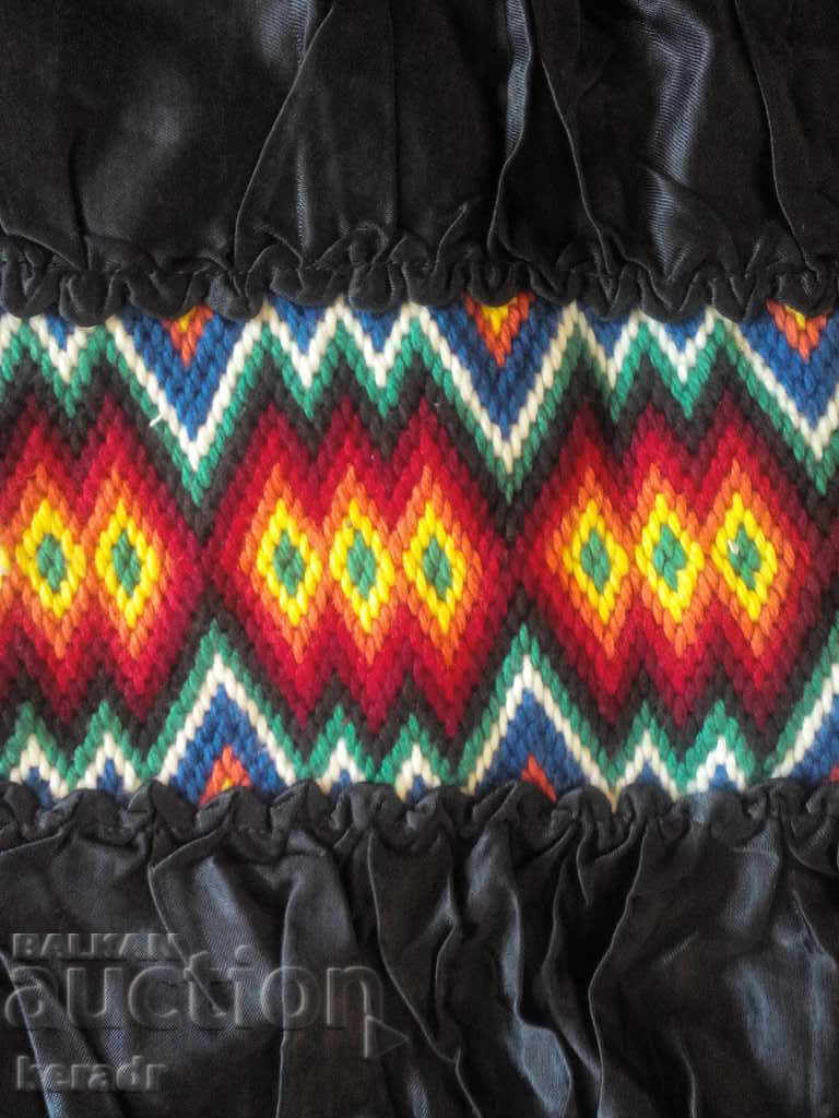 Two retro covers, hand embroidered. Two retro covers, hand embroidered.