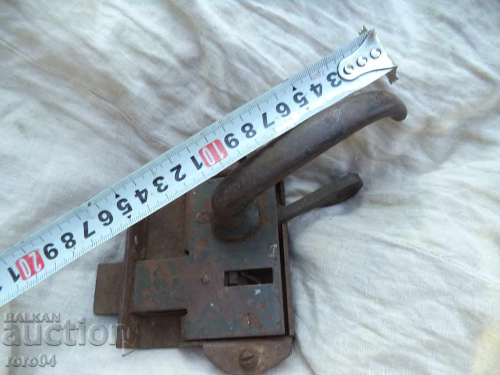 Auction STARA BABY WITH HANDLE Auction STARA BABY WITH HANDLE