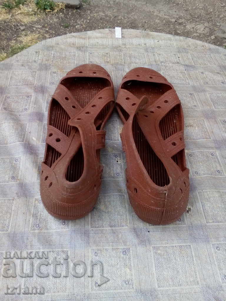 Auction Old sandals PIRIN Auction Old sandals PIRIN