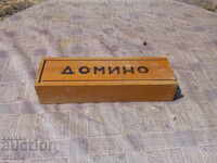 A box of DOMINO