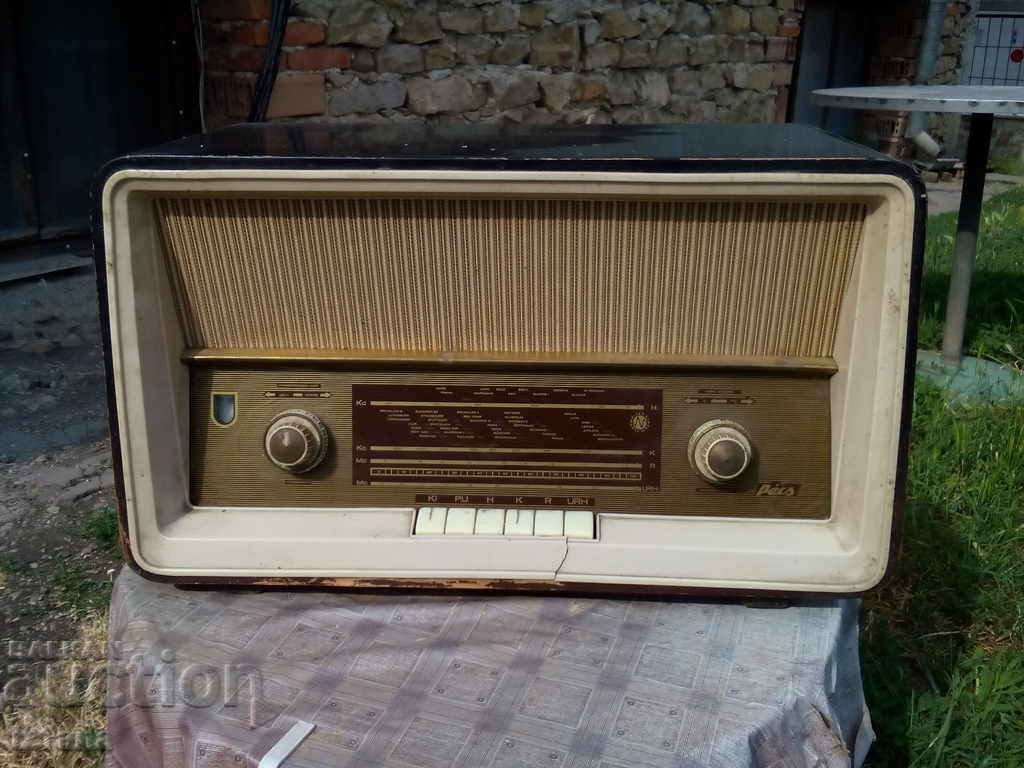 Radio, PECS radio