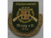 OLD BIG Enamelled badge