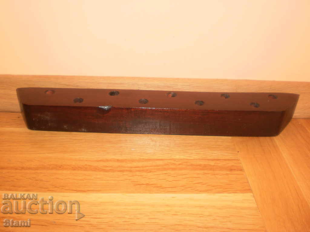 Επιτραπέζια βάση για ξύλο τικ από τη Ζιμπάμπουε με τιμή 69.00 BGN | € 35.28