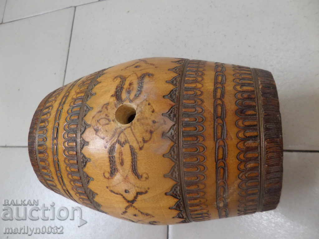 The storm, the barrel, the wooden, pewter cookie - 5