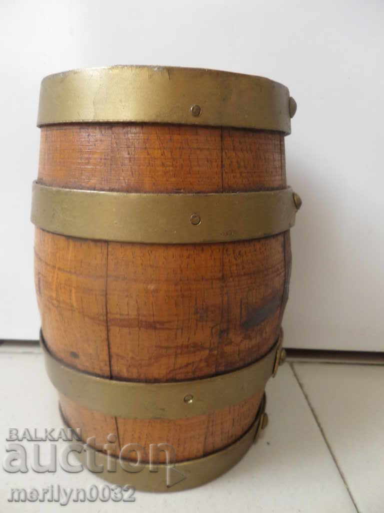 Furtuna, cilindrul, ciocolata din lemn si carton - 7 Furtuna, cilindrul, ciocolata din lemn si carton - 7