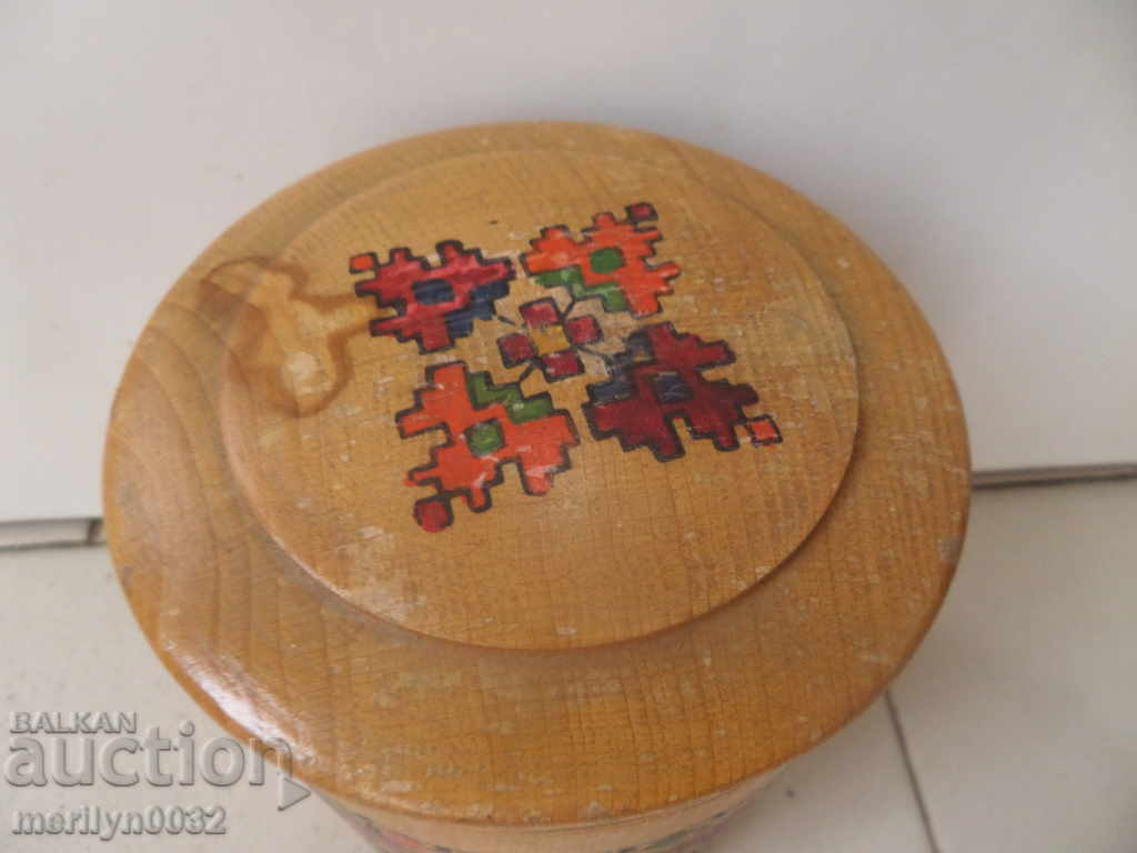 An old spice box, a wooden jar with a lid, a wooden jar - 5