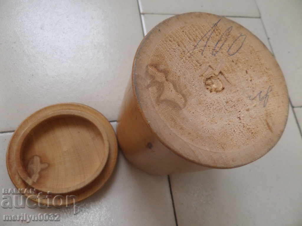 An old spice box, a wooden jar with a lid, a wooden jar - 6