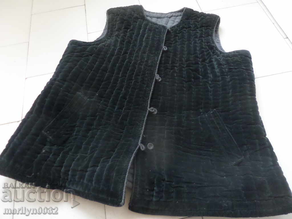 Old male elephant velvet costume shirt jacket with price 118.00 BGN | € 60.33 Old male elephant velvet costume shirt jacket with price 118.00 BGN | € 60.33