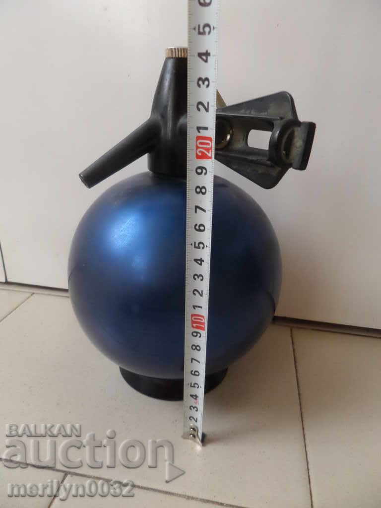 Σοσιαλιστικό σιφόνι αναψυκτικού με τιμή 45.00 BGN | € 23.01 Σοσιαλιστικό σιφόνι αναψυκτικού με τιμή 45.00 BGN | € 23.01