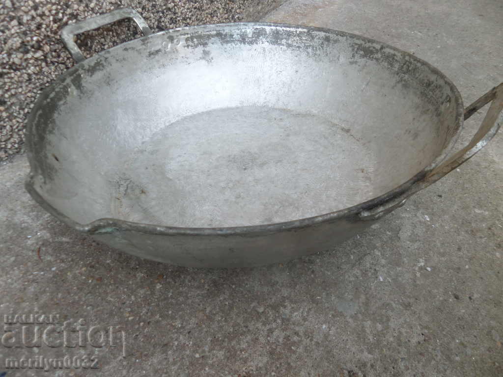 Old copper tray, sahane, baker, tray, tray with price 79.00 BGN | € 40.39 Old copper tray, sahane, baker, tray, tray with price 79.00 BGN | € 40.39