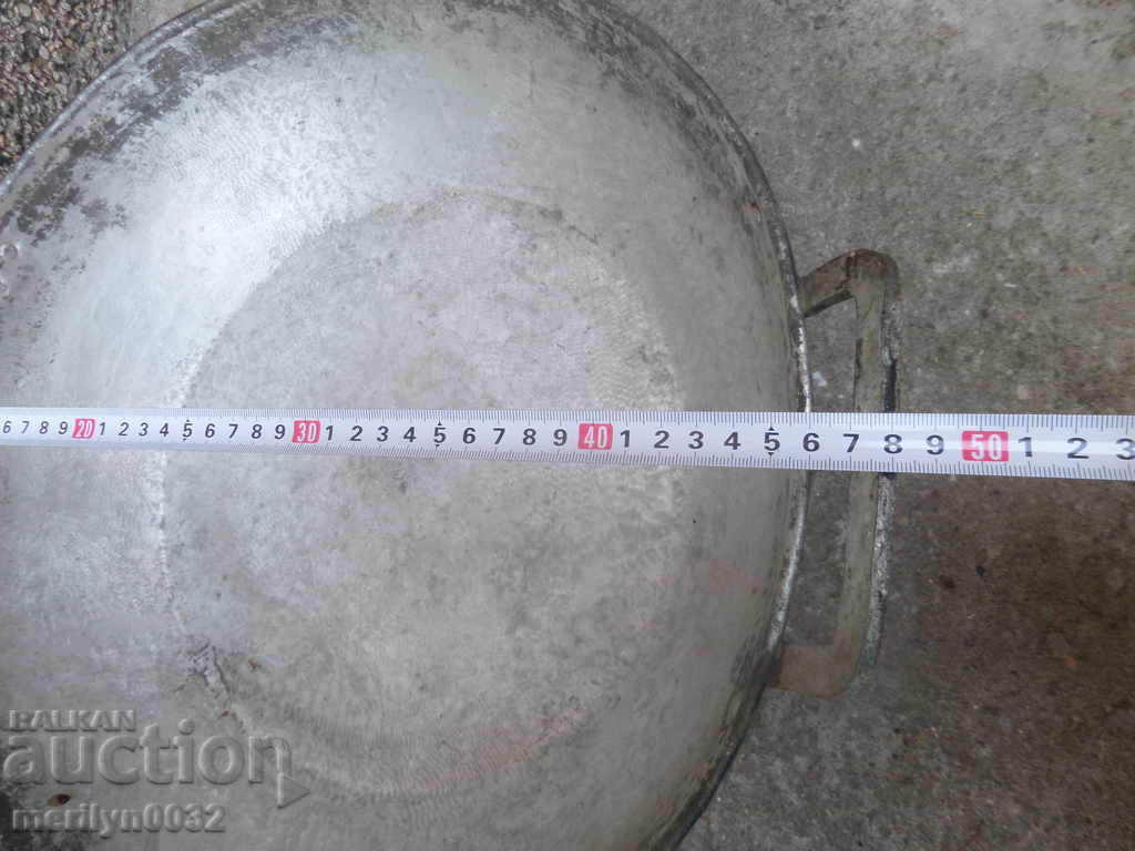 Delivery of Old copper tray, sahane, baker, tray, tray Delivery of Old copper tray, sahane, baker, tray, tray