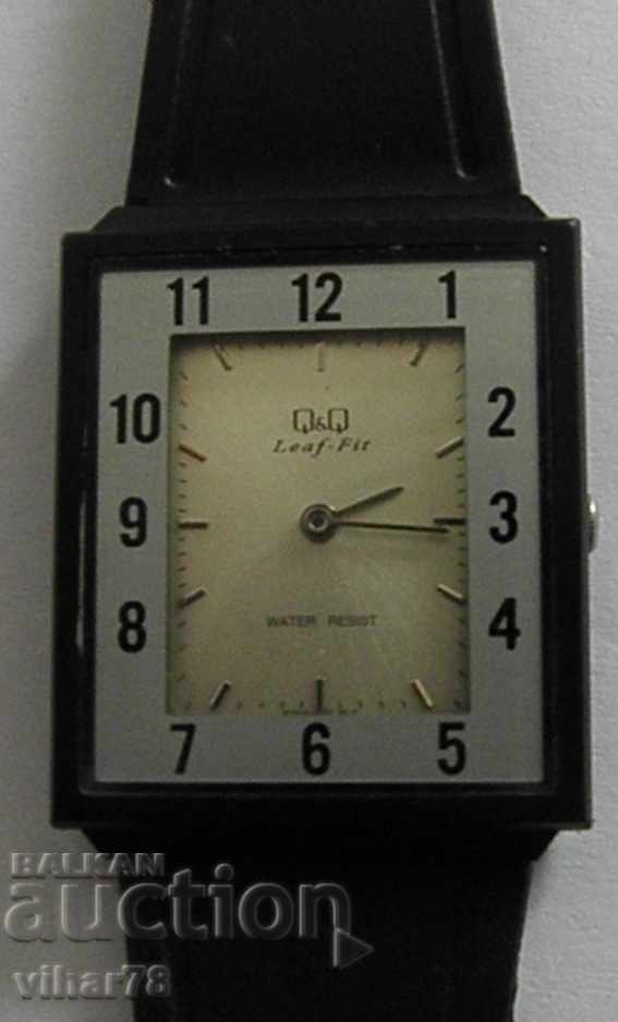 MEN'S QUARTZ WATCH Q§Q with price 49.99 BGN | € 25.56 MEN'S QUARTZ WATCH Q§Q with price 49.99 BGN | € 25.56