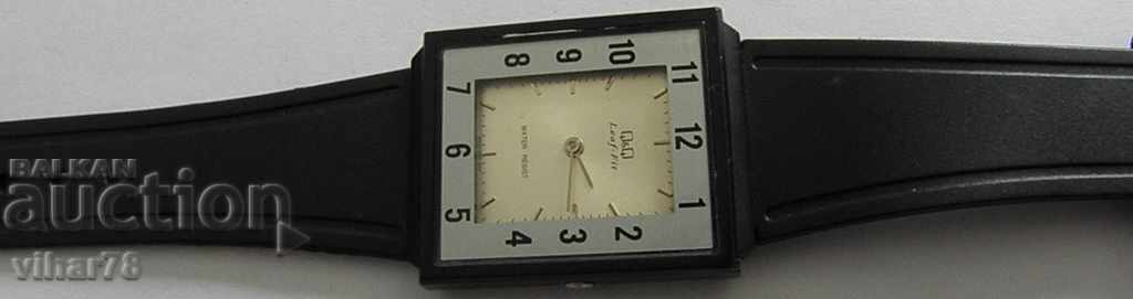 Auction MEN'S QUARTZ WATCH Q§Q Auction MEN'S QUARTZ WATCH Q§Q