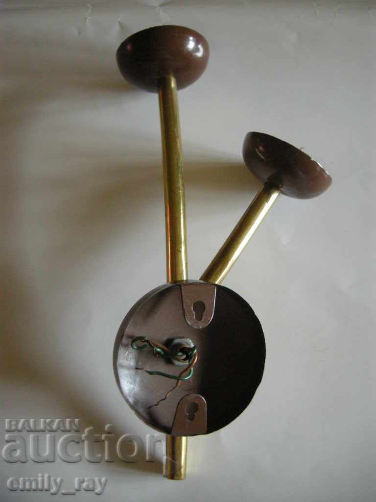 Delivery of old apple Delivery of old apple