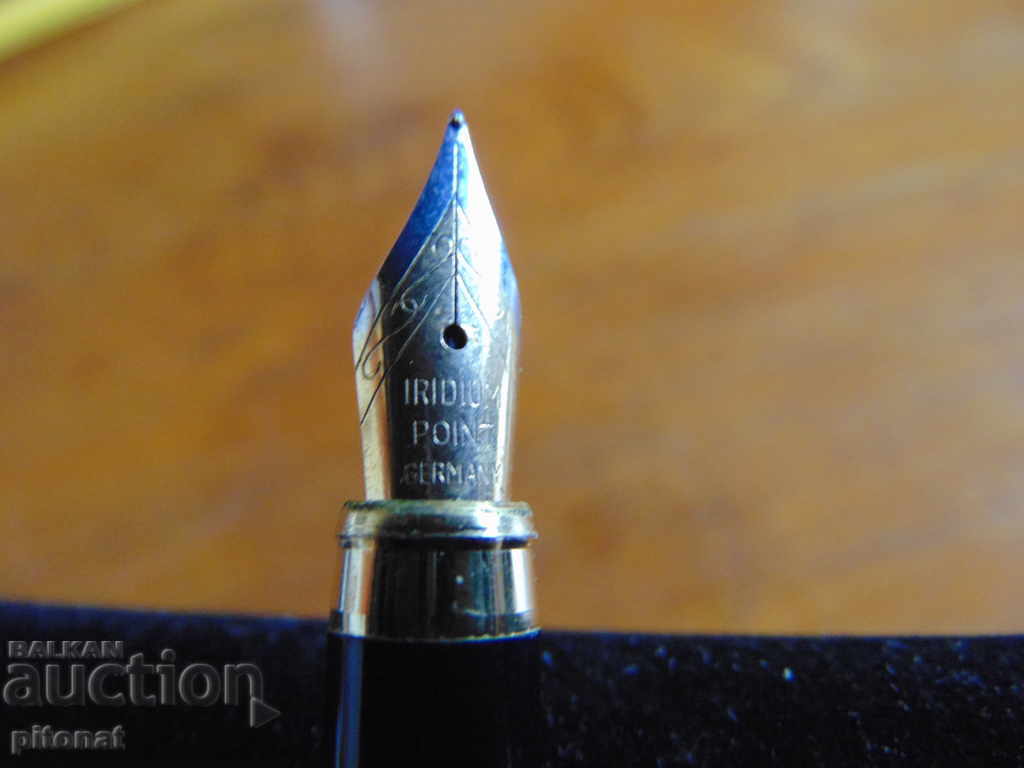 Delivery of Collector pen + box Delivery of Collector pen + box