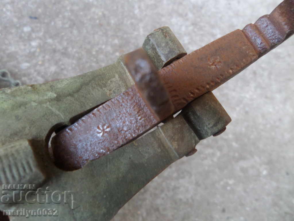 Ottoman scale with mace, scale, weight, wrought iron - 6 Ottoman scale with mace, scale, weight, wrought iron - 6