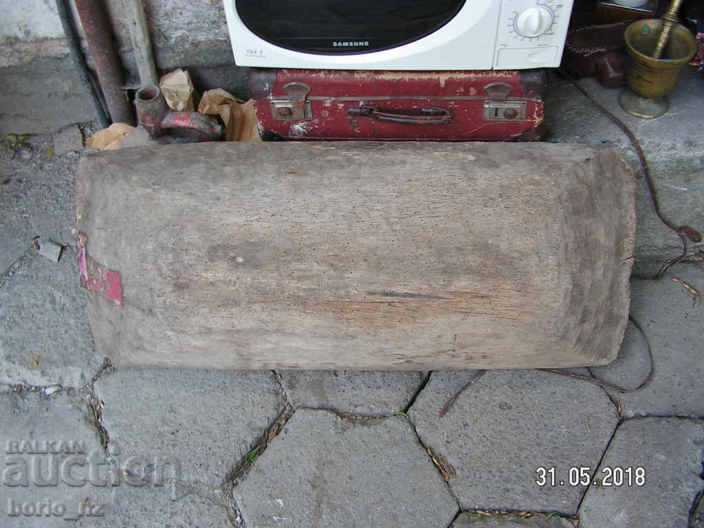 Delivery of 9303. OLD WOODEN HOUSE NIGHT Delivery of 9303. OLD WOODEN HOUSE NIGHT