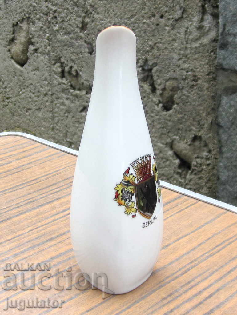 Auction old German porcelain jug grossbreitenbach Berlin Auction old German porcelain jug grossbreitenbach Berlin