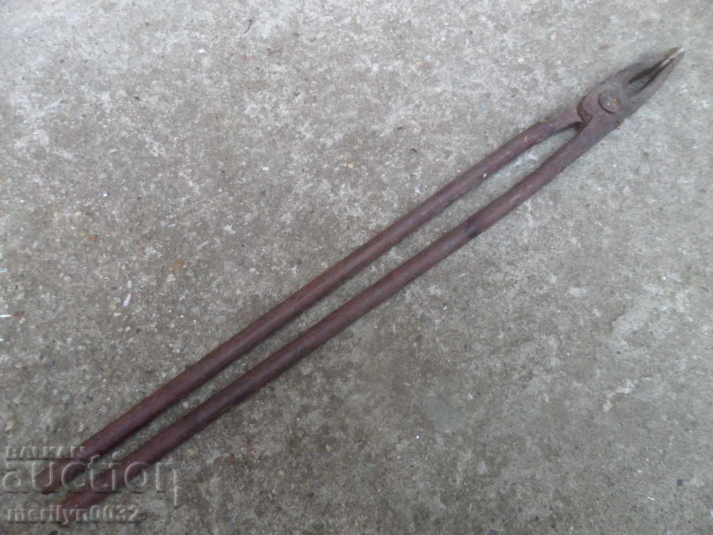 Delivery of Old forging pliers, wrought iron, tool Delivery of Old forging pliers, wrought iron, tool