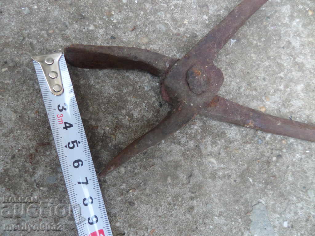 Old forging pliers, wrought iron, tool - 6 Old forging pliers, wrought iron, tool - 6
